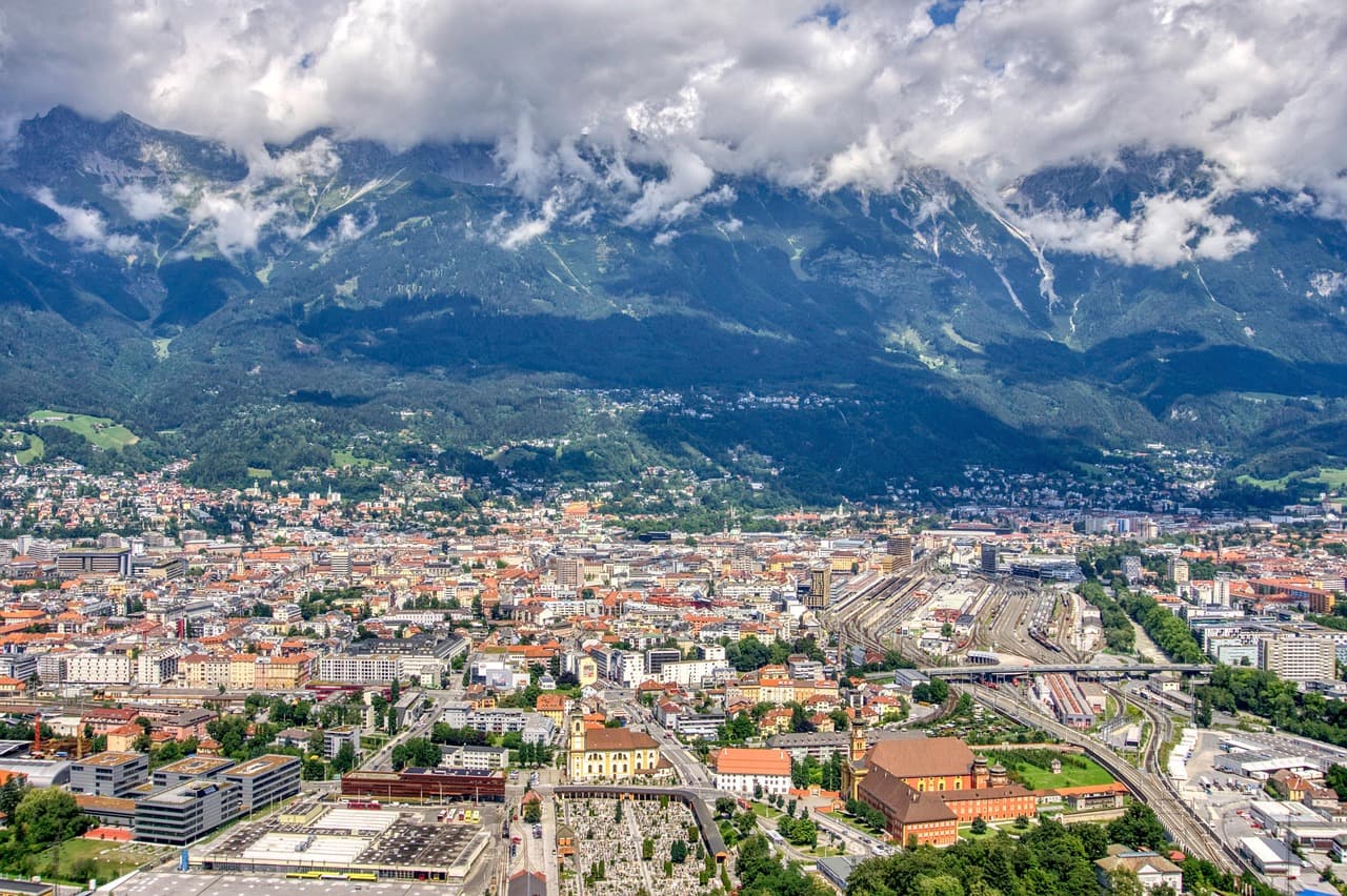 Hintergrundbild von Innsbruck
